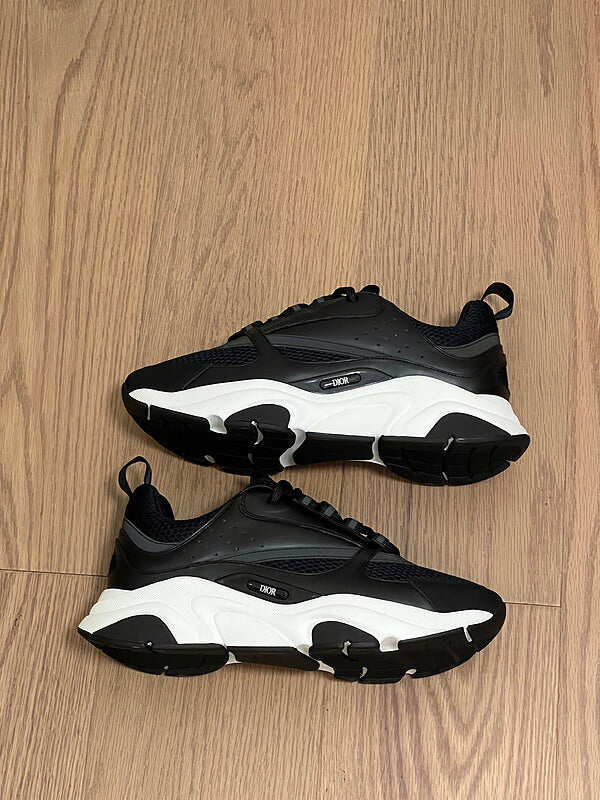 D*or B22 Black & White
