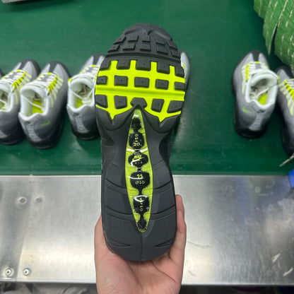 AIRM*X 95 "OG NEON"
