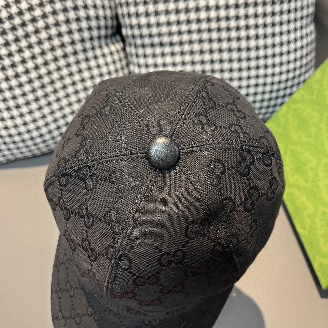 GU*CI CAP "GG STRAW BLACK"
