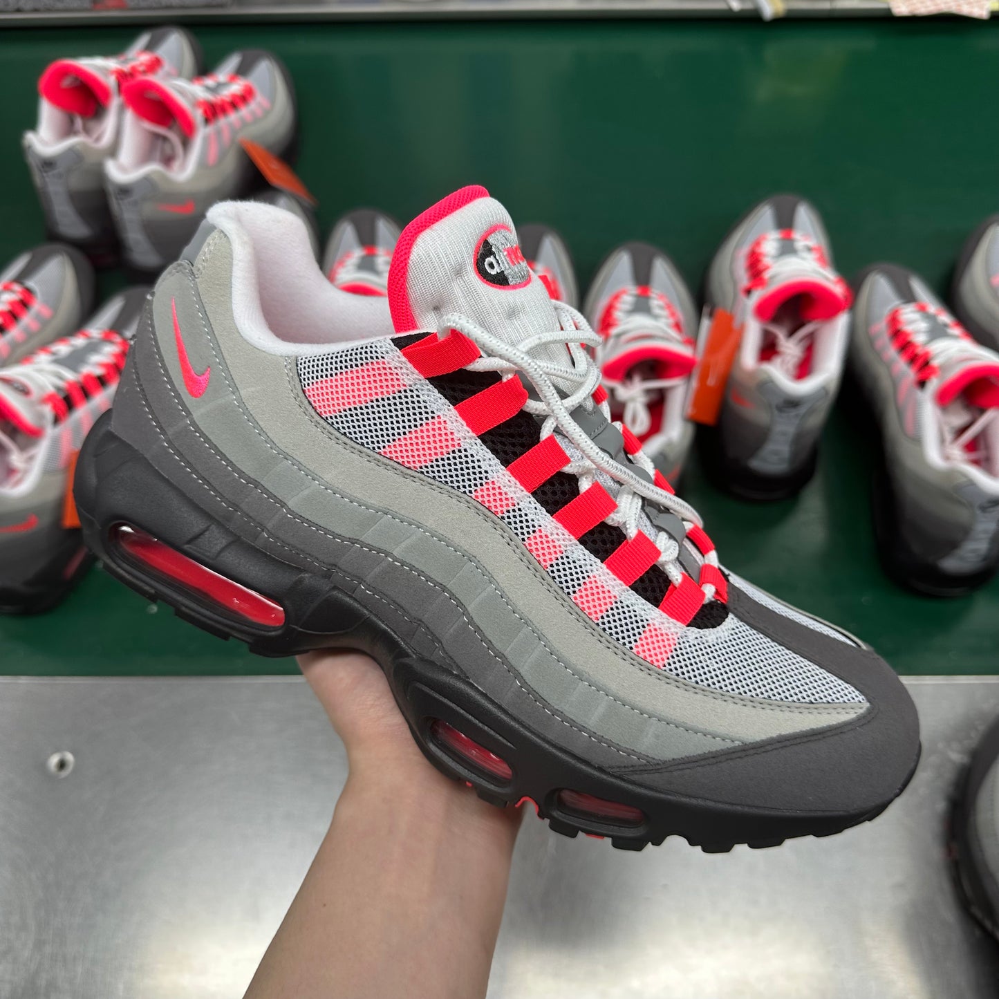 AIRM*X 95 "SOLAR RED"