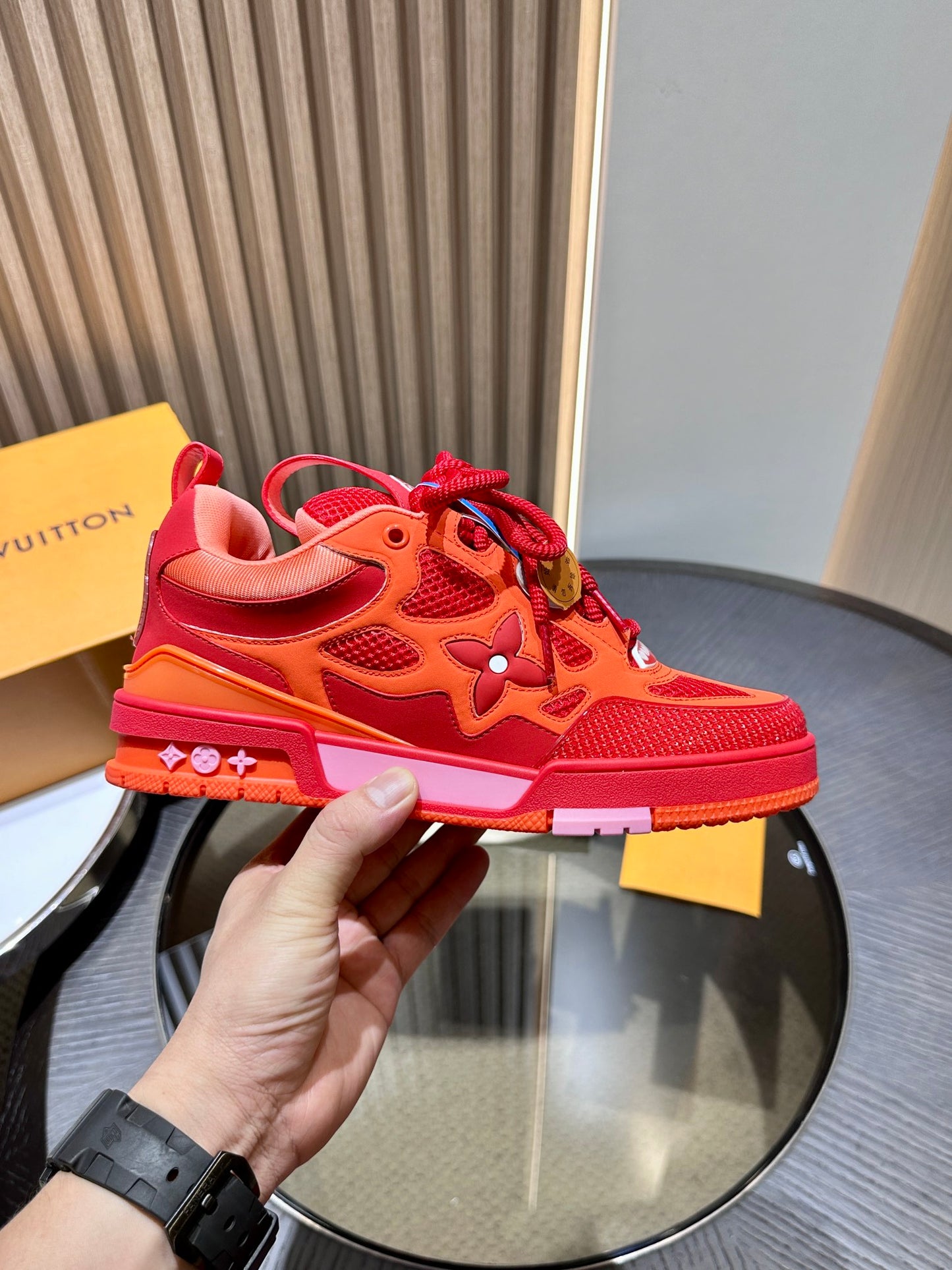 L*V SKATE "FIRE RED"