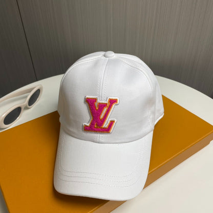 L*V CAP Signature S00 "White"