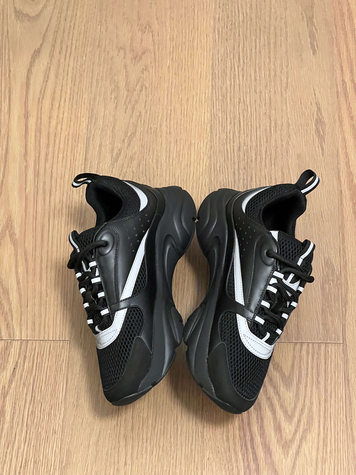 D*or B22 Black