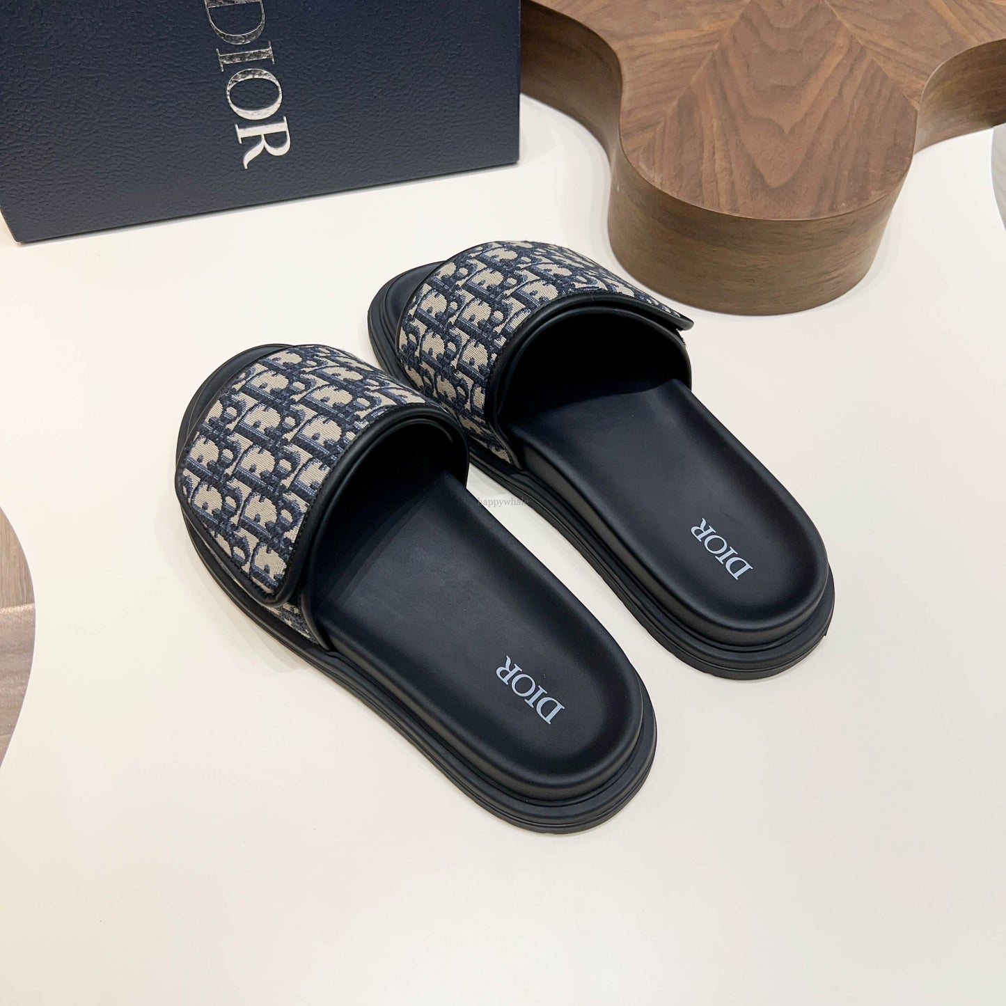 D*OR AQUA SLIDES "Beige & Black"