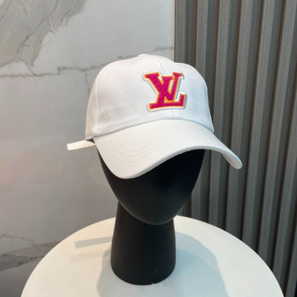 L*V CAP Signature S00 "White"